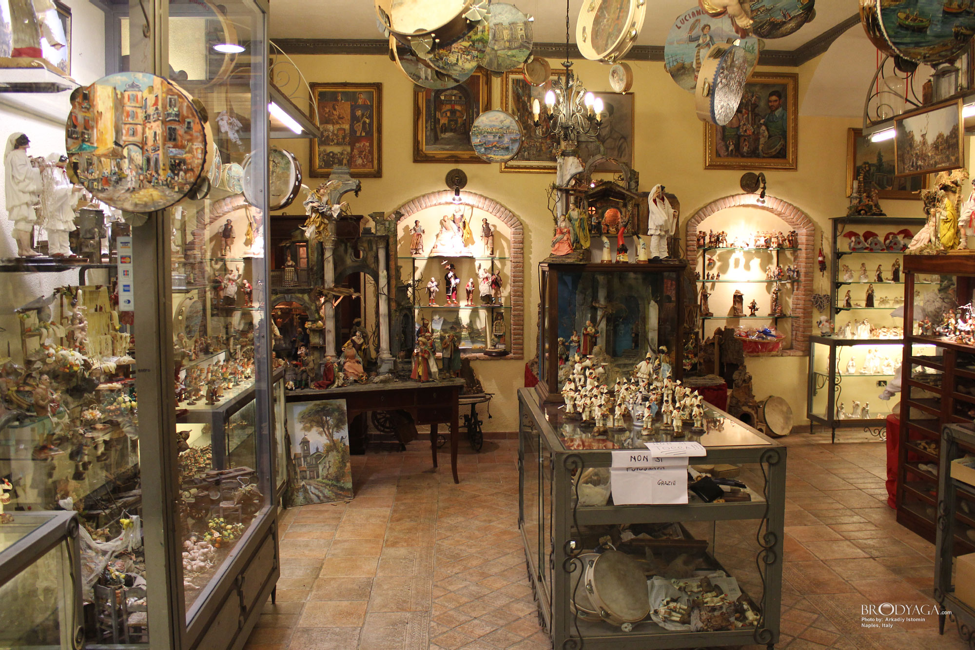San Gregorio Armeno, Naples
